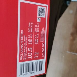 Nike Dunk size 10 1/2 Black&White slightly used with box